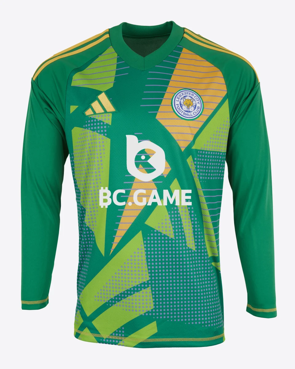Mads-Hermansen-Leicester-City-2024-25-Goalkeeper-Jersey-Front.webp