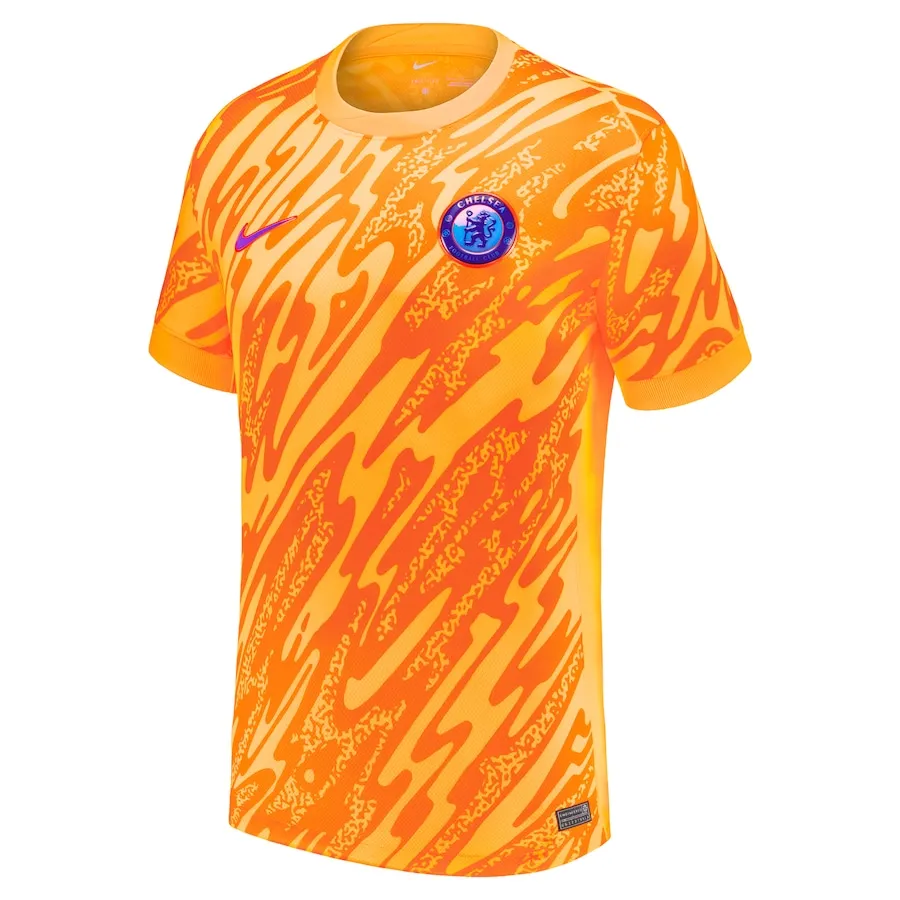 Robert-Sanchez-Chelsea-2024-25-Goalkeeper-Jersey-Front.webp