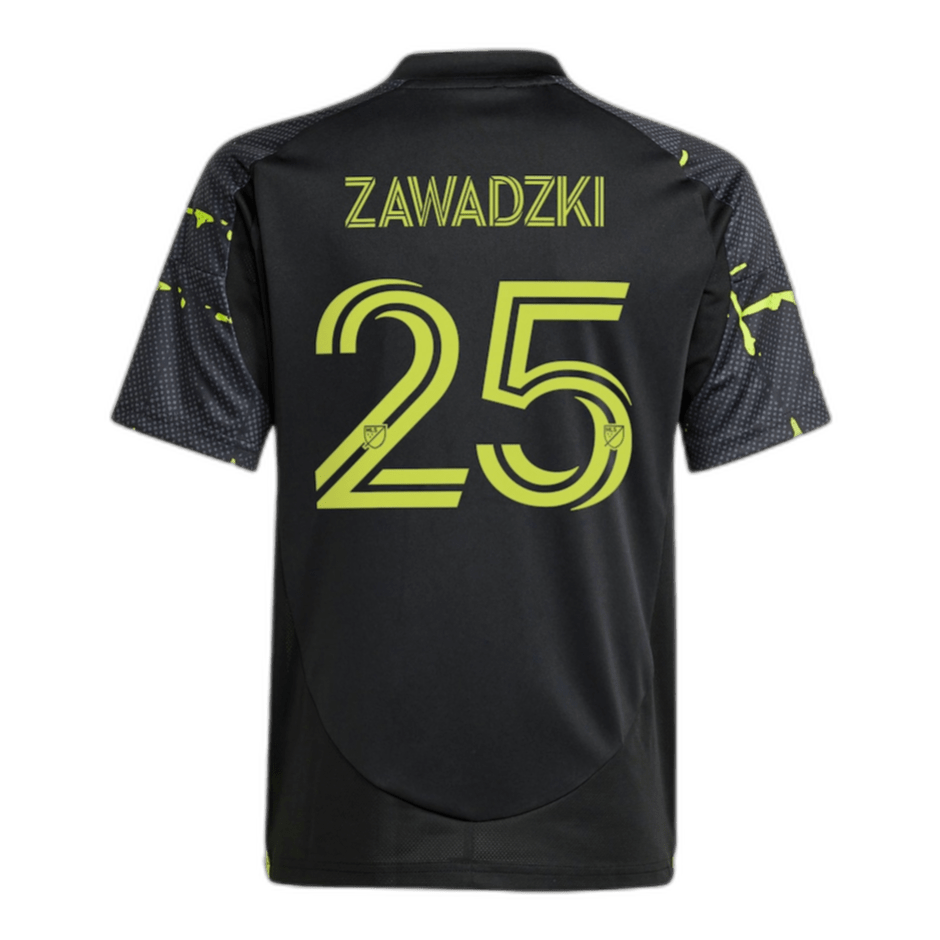 Sean-Zawadzki-Columbus-Crew-2025-Away-Jersey.png